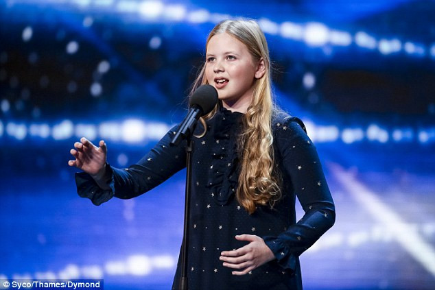 Britain"s Got Talent: Tài năng 12 tuổi gây tranh cãi vì bị nghi gian lận ảnh 1 Beau Dermott hát nhạc kịch ở vòng loại Britains Got Talent 2016.