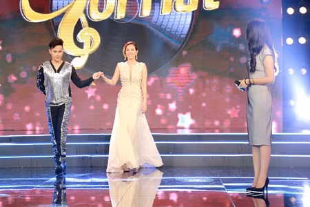 Hoa hậu Thu Hoài hội ngộ ca sĩ Nguyễn Hưng trên ghế giám khảo - Ảnh 3