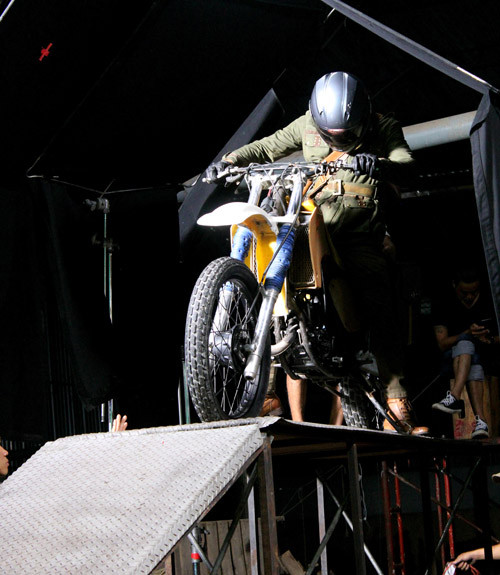 Hé lộ những cảnh thót tim của Lý Hải trong phim bạc tỷ ảnh 8 Hé lộ những cảnh thót tim của Lý Hải trong phim bạc tỷ ảnh 8