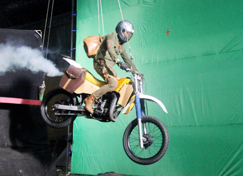 Hé lộ những cảnh thót tim của Lý Hải trong phim bạc tỷ ảnh 9 Hé lộ những cảnh thót tim của Lý Hải trong phim bạc tỷ ảnh 9