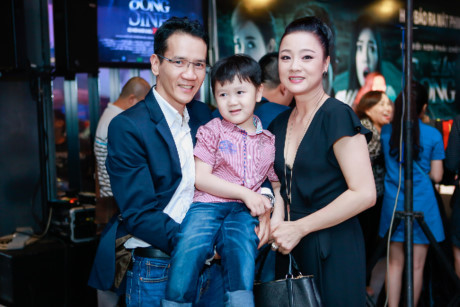 Midu, Elly Trần rạng rỡ trong buổi ra mắt phim mới - Ảnh 7 Midu, Elly Tran rang ro trong buoi ra mat phim moi - Anh 7