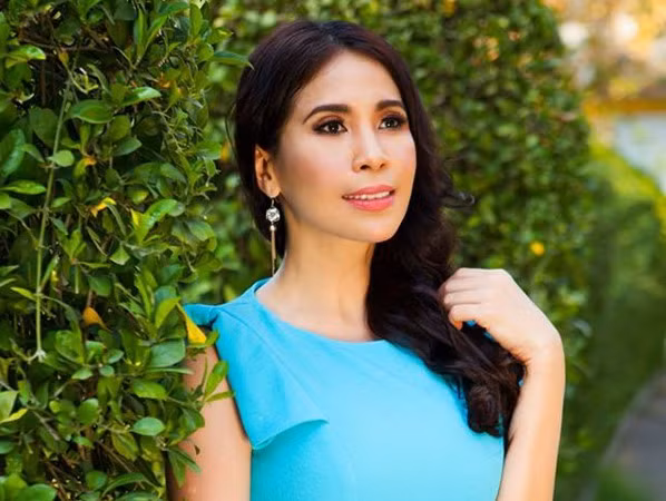 Chuyện đời đẫm nước mắt của diễn viên Lý Hương - em gái Lý Hùng