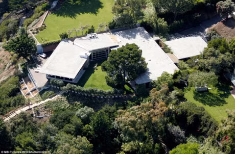 Hau ly hon, Brangelina se phan chia khoi tai san 400 trieu USD the nao day? - Anh 12