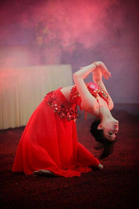 Nữ sinh Quảng Bình xinh xắn, tài năng, đam mê thiện nguyện