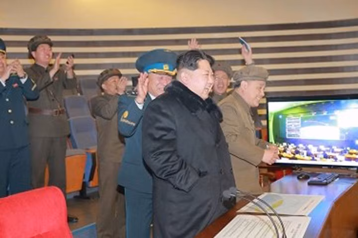 Tên lửa Triều Tiên nổ tung sau vài giây rời bệ phóng