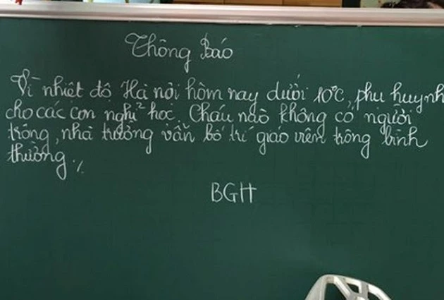 Nhiều trường linh động vẫn nhận trông trẻ khi nhiệt độ ở Hà Nội sáng nay dưới 10 độ C. Ảnh: Đỗ Hợp