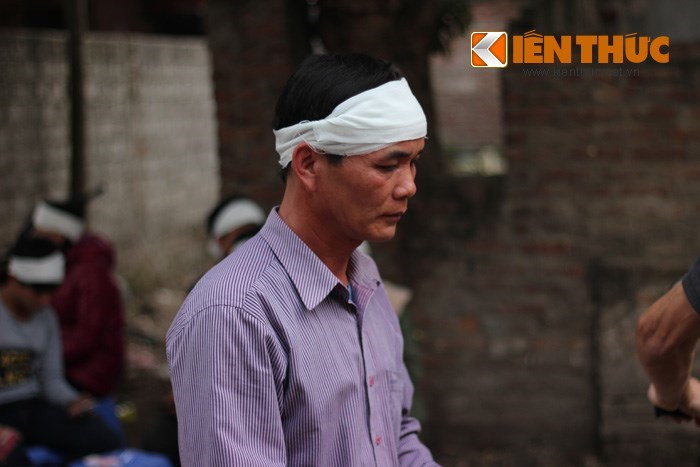 Tang lễ cô gái suy thận: Mẹ chồng đau xót tiễn biệt con dâu - Hình 9 Tang le co gai suy than: Me chong dau xot tien biet con dau-Hinh-9