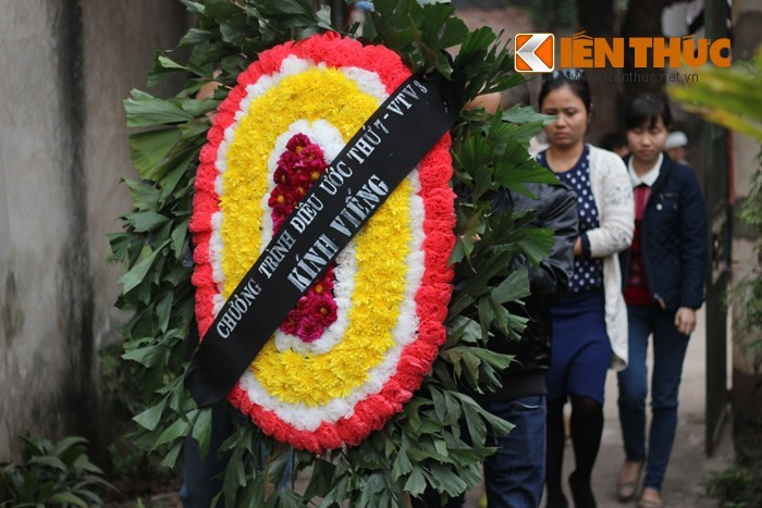 Tang lễ cô gái suy thận: Mẹ chồng đau xót tiễn biệt con dâu - Hình 5 Tang le co gai suy than: Me chong dau xot tien biet con dau-Hinh-5