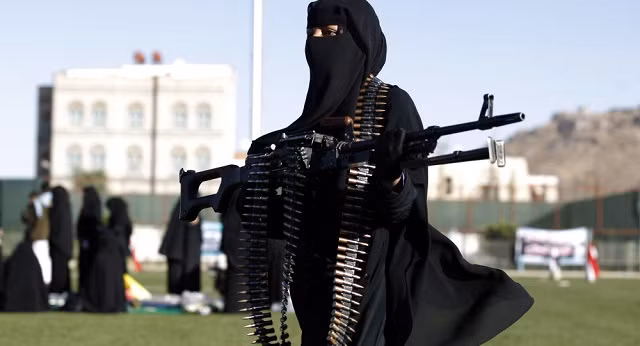 Houthi tuyên bố bắn hạ một máy bay, toàn bộ phi hành đoàn thiệt mạng