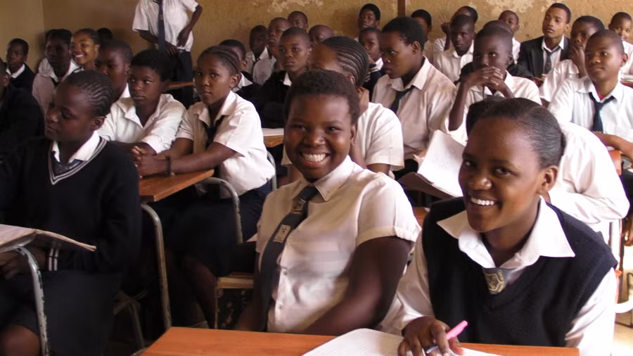 Học sinh châu Phi