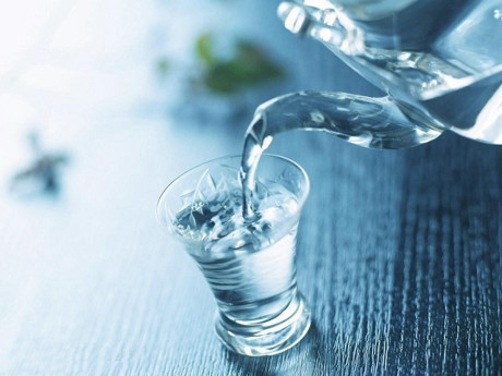 5 loại nước uống buổi sáng giúp giảm cân hiệu quả - Ảnh 2 5 loai nuoc uong buoi sang giup giam can hieu qua - Anh 2