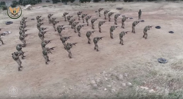 Hoạt động luyện tập của phiến quân nhằm bảo vệ căn cứ của mình