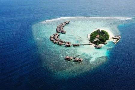 Một trong những ốc đảo nằm trong quần đảo Maldives