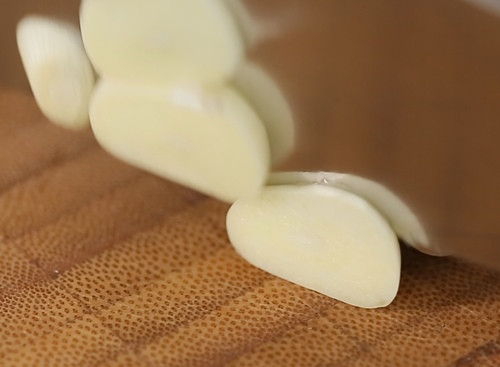 Vịt quay xào ớt chuông ngon cơm ảnh 1 Vịt quay xào ớt chuông ngon cơm - 2