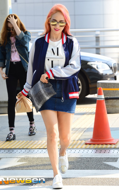 Diện bomber jacket sành điệu như sao châu Á - Ảnh 11 Dien bomber jacket sanh dieu nhu sao chau A - Anh 11