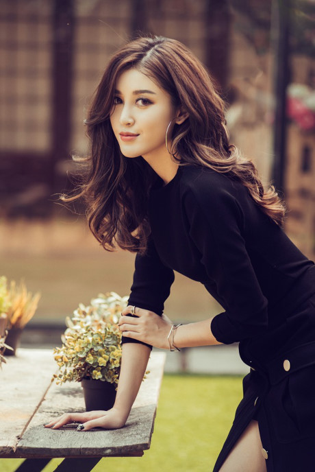 Huyền My hé lộ kế hoạch sang Myanmar đóng phim điện ảnh đầu tiên - Ảnh 2 Huyen My he lo ke hoach sang Myanmar dong phim dien anh dau tien - Anh 2