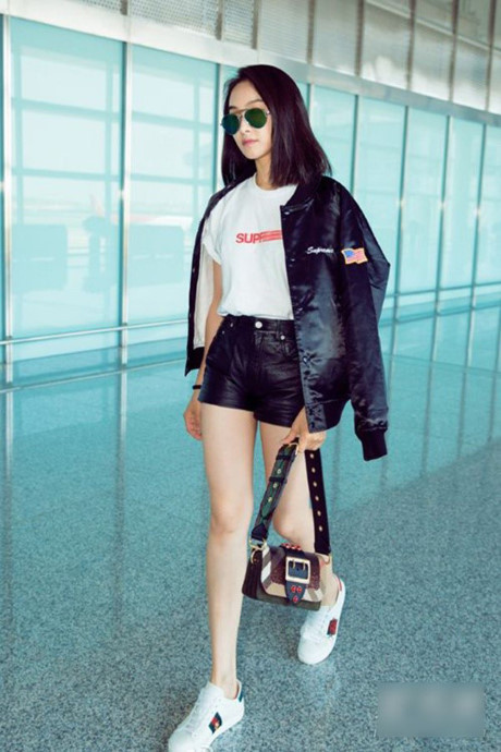 Diện bomber jacket sành điệu như sao châu Á - Ảnh 3 Dien bomber jacket sanh dieu nhu sao chau A - Anh 3