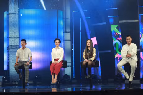 Hoan doi: La Thanh bat chuoc Son Tung mac ao long giua troi nong - Anh 1