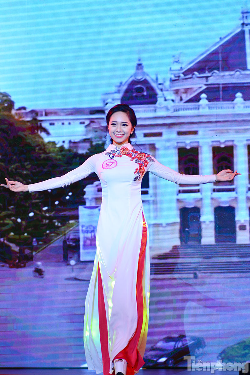 Cận cảnh nhan sắc hoa khôi học viện Ngoại giao ảnh 3 Cận cảnh nhan sắc hoa khôi học viện Ngoại giao ảnh 3