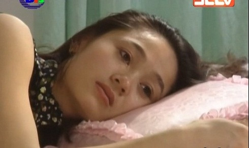 Quách Thu Phương vào vai Lan - cô tiêu thư giàu có đem lòng yêu Thanh. Vào những năm 2000, nữ diễn viên xinh đẹp là gương mặt quen thuộc trên màn ảnh nhỏ. Với vẻ đẹp mong manh của thiếu nữ Hà Thành, cô thường được đạo diễn giao cho các vai dịu dàng, đa đoan.