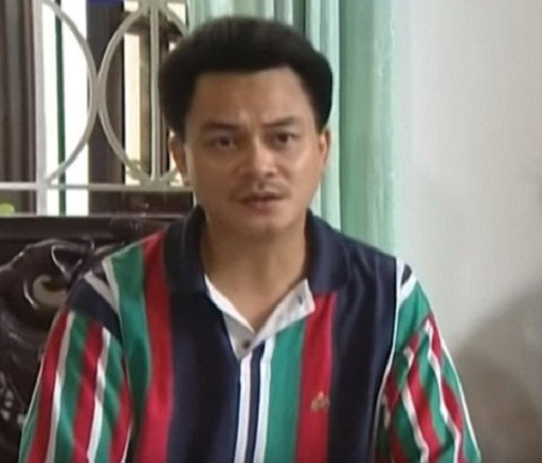 Đảm nhận vai diễn Thanh - con trai cả của bà Vi là NSƯT Anh Tú. Sau phim "Của để dành", anh không nhận thêm kịch bản phim mà tập trung cho sân khấu kịch với vai trò diễn viên, đạo diễn trong suốt 15 năm. Mới đây nhất, anh tái xuất với khán giả truyền hình qua bộ phim "Đàn trời".