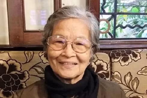 Sau những năm tháng miệt mài diễn xuất, NSƯT Hoàng Yến có cuộc sống hạnh phúc, đầm ấm bên các con, các cháu.