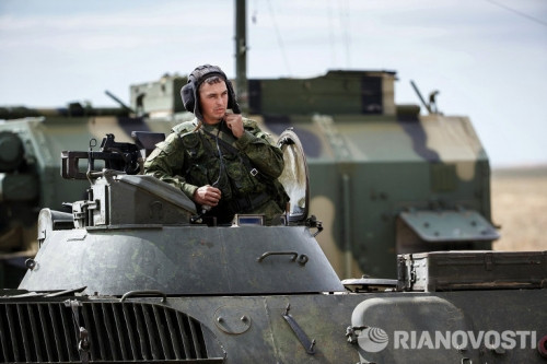 Cận cảnh xe chiến đấu của bộ đội Nga bị lật ngửa trong tập trận - Ảnh 7 Cận cảnh xe chiến đấu của bộ đội Nga bị lật ngửa trong tập trận - Ảnh 7