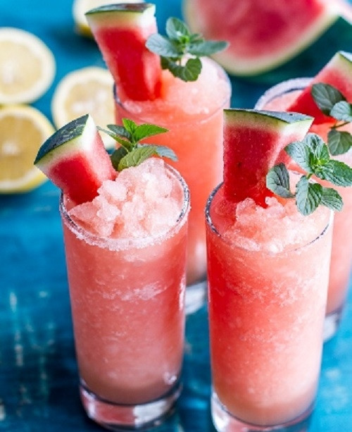 Dưa hấu tuyết, đồ uống giải khát tuyệt hảo ngày hè - Ảnh 4 Dưa hấu tuyết, đồ uống giải khát tuyệt hảo ngày hè - Ảnh 4