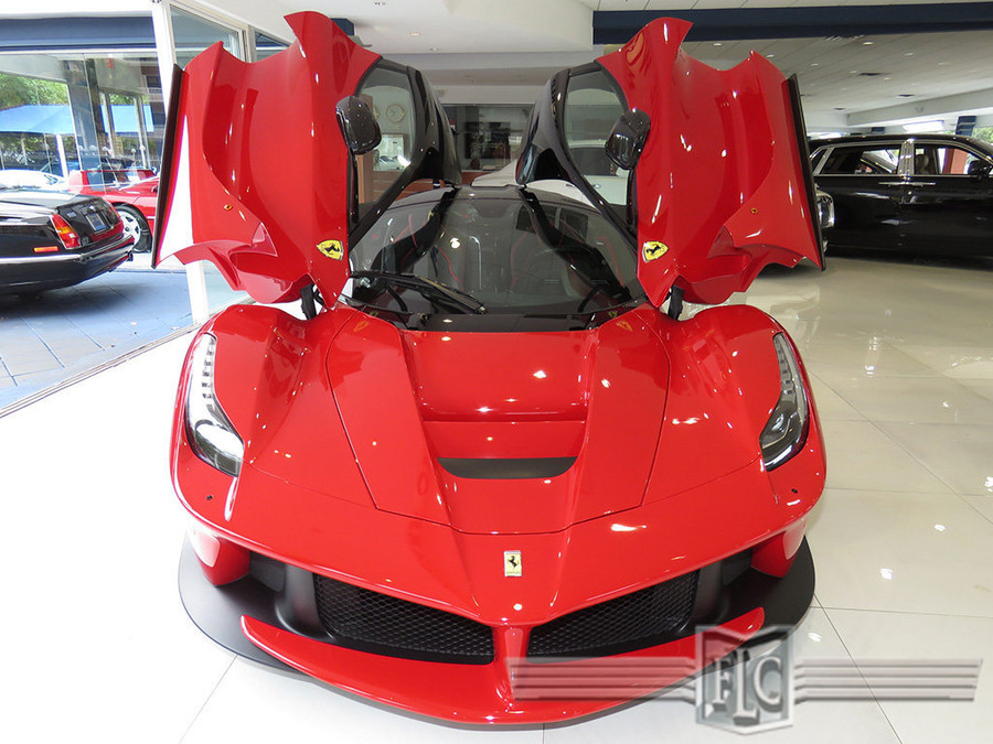 LaFerrari đã qua sử dụng được rao bán 4,7 triệu USD