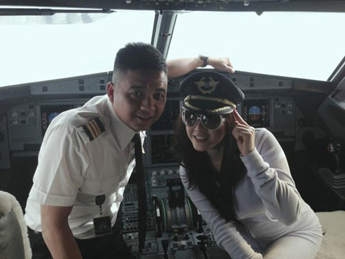 Những sao Việt gặp sự cố hy hữu trên máy bay ảnh 2 Những sao Việt gặp sự cố hy hữu trên máy bay ảnh 2