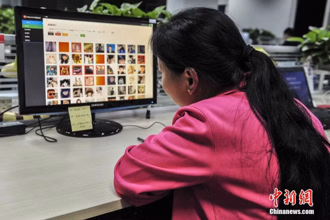 Một ngày làm việc của người sàng lọc ảnh khiêu dâm trên mạng ảnh 3