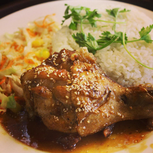 Một phần ăn có giá 35.000 đồng được xem như mức vừa phải, không quá đắt.. Ảnh: Thai Siam. 1506635-853358774707405-379394-7295-2351