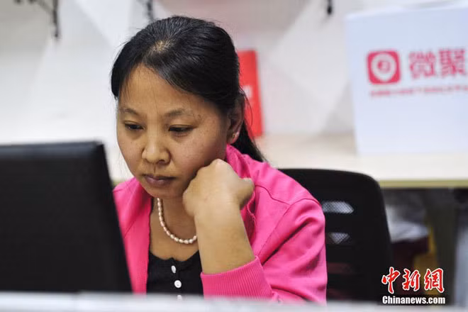 Một ngày làm việc của người sàng lọc ảnh khiêu dâm trên mạng ảnh 1