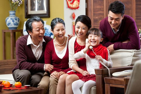 Vợ chồng bình dân: 40 triệu đồng vẫn không đủ tiêu Tết