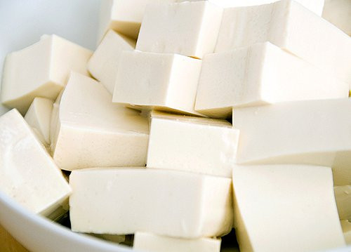 Bí quyết làm món đậu lướt ván ngon hơn ở nhà hàng