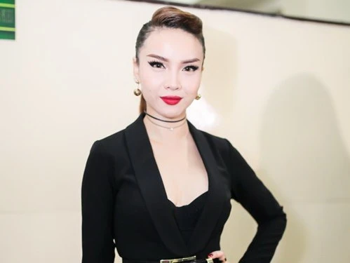 Muôn kiểu make up “ảo diệu” của Yến Trang khiến fan thích thú