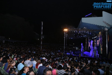 “Hoàng hậu” Trấn Thành bị phế truất, đày vào lãnh cung ảnh 1