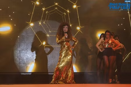 “Hoàng hậu” Trấn Thành bị phế truất, đày vào lãnh cung ảnh 12