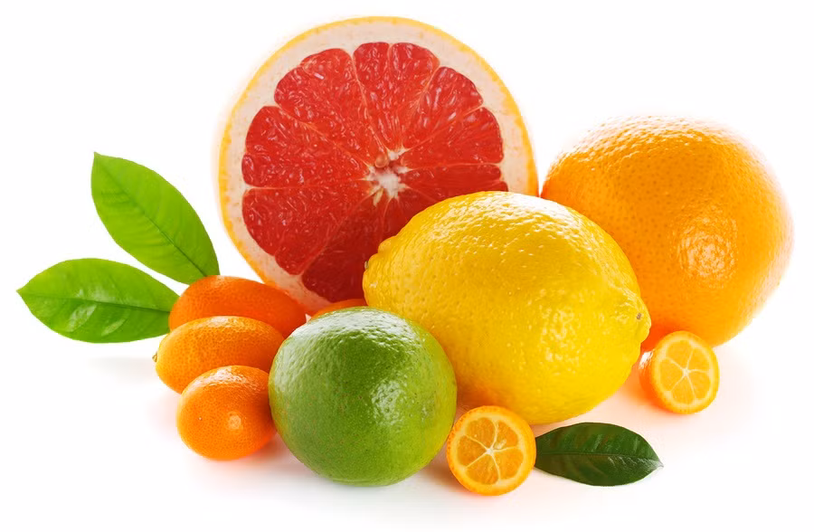 8. Chanh và trái cây họ cam quýt rất giàu axit citric và nước, đồng thời bổ sung các chất điện giải, kali, tăng cường hiệu quả dưỡng ẩm, bảo vệ cơ thể khỏi bị say nắng. Bạn có thể uống một ly nước chanh, cam vào buổi sáng hoặc sau khi đi ngoài trời nắng về. Ảnh: Botanicalminer. 8. Chanh và trái cây họ cam quýt rất giàu axit citric và nước, đồng thời bổ sung các chất điện giải, kali, tăng cường hiệu quả dưỡng ẩm, bảo vệ cơ thể khỏi bị say nắng. Bạn có thể uống một ly nước chanh, cam vào buổi sáng hoặc sau khi đi ngoài trời nắng về. Ảnh: Botanicalminer.