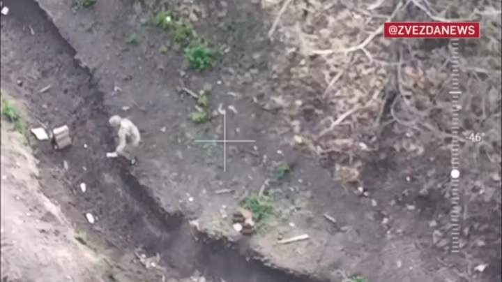 Video UAV mang nước cho lực lượng tiền tuyến trong hỏa lực dày đặc