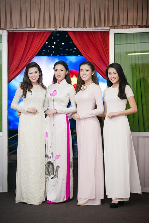 Kỳ Duyên, Huyền My xinh đẹp trong tà áo dài trắng - ảnh 9