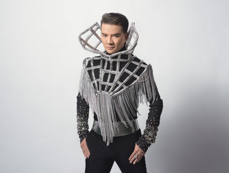 Lý do Đàm Vĩnh Hưng dù bị ghét nhưng vẫn nổi tiếng nhất showbiz? - Ảnh 3 Ly do Dam Vinh Hung du bi ghet nhung van noi tieng nhat showbiz? - Anh 3