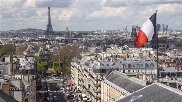 Hiện Pháp có 866 ổ dịch Covid-19.