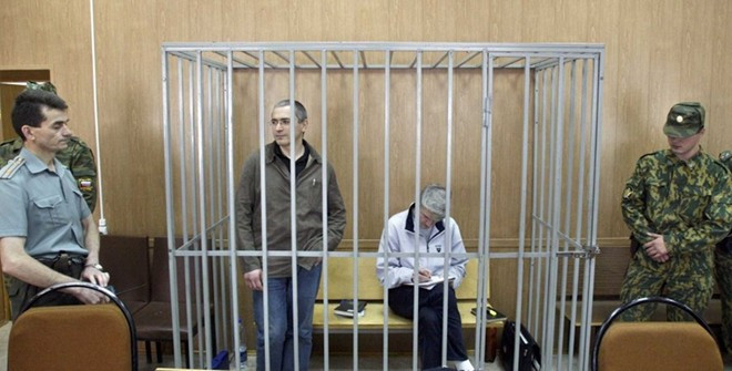 12 tỷ phú nổi tiếng từng vướng vòng lao lý