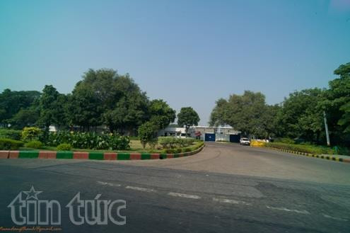 Cây xanh che chở cho người Ấn Độ trong cái nắng đổ lửa ảnh 1