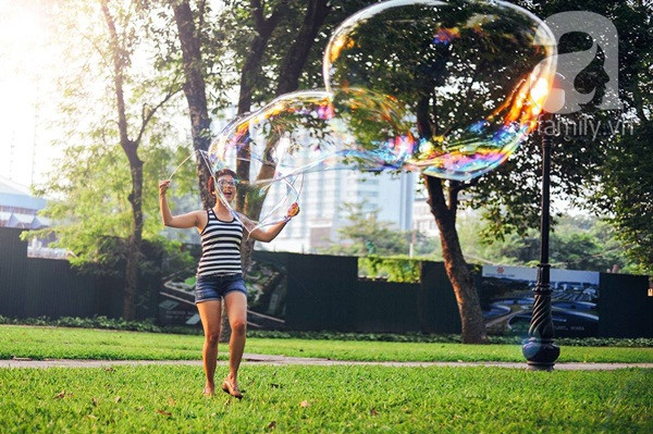 Công thức làm bong bóng xà phòng khổng lồ 7 Công thức làm bong bóng xà phòng khổng lồ 7