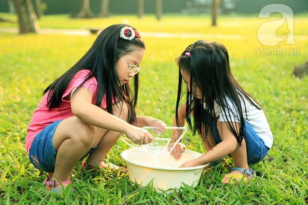 Công thức làm bong bóng xà phòng khổng lồ 8 Công thức làm bong bóng xà phòng khổng lồ 8