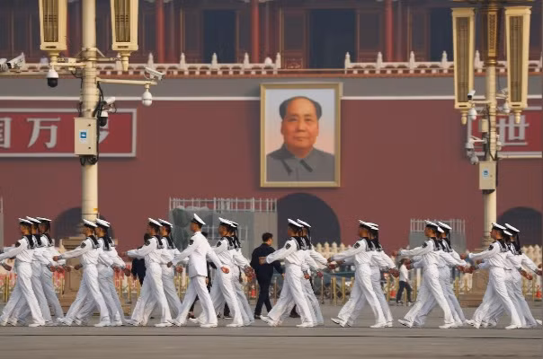 Diễu binh tại Quảng trường Thiên An Môn.