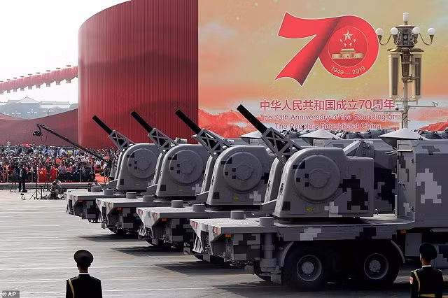 Quân đội Giải phóng Nhân dân khoe nhiều khí tài quân sự trong cuộc diễu hành kỷ niệm tại Bắc Kinh hôm nay.