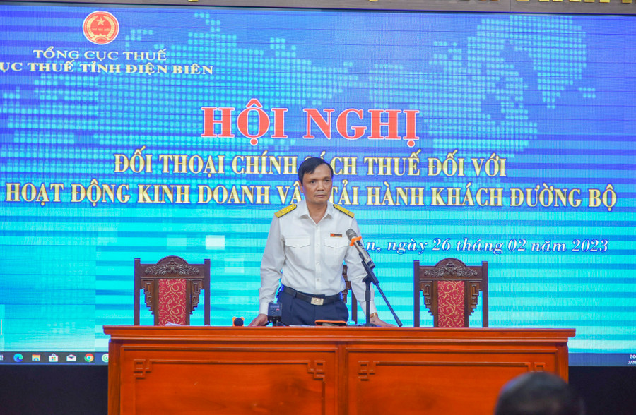 Ông Nguyễn Quang Việt, Cục trưởng Cục Thuế tỉnh Điện Biên phát biểu tại cuộc đối thoại. Ông Nguyễn Quang Việt, Cục trưởng Cục Thuế tỉnh Điện Biên phát biểu tại cuộc đối thoại.